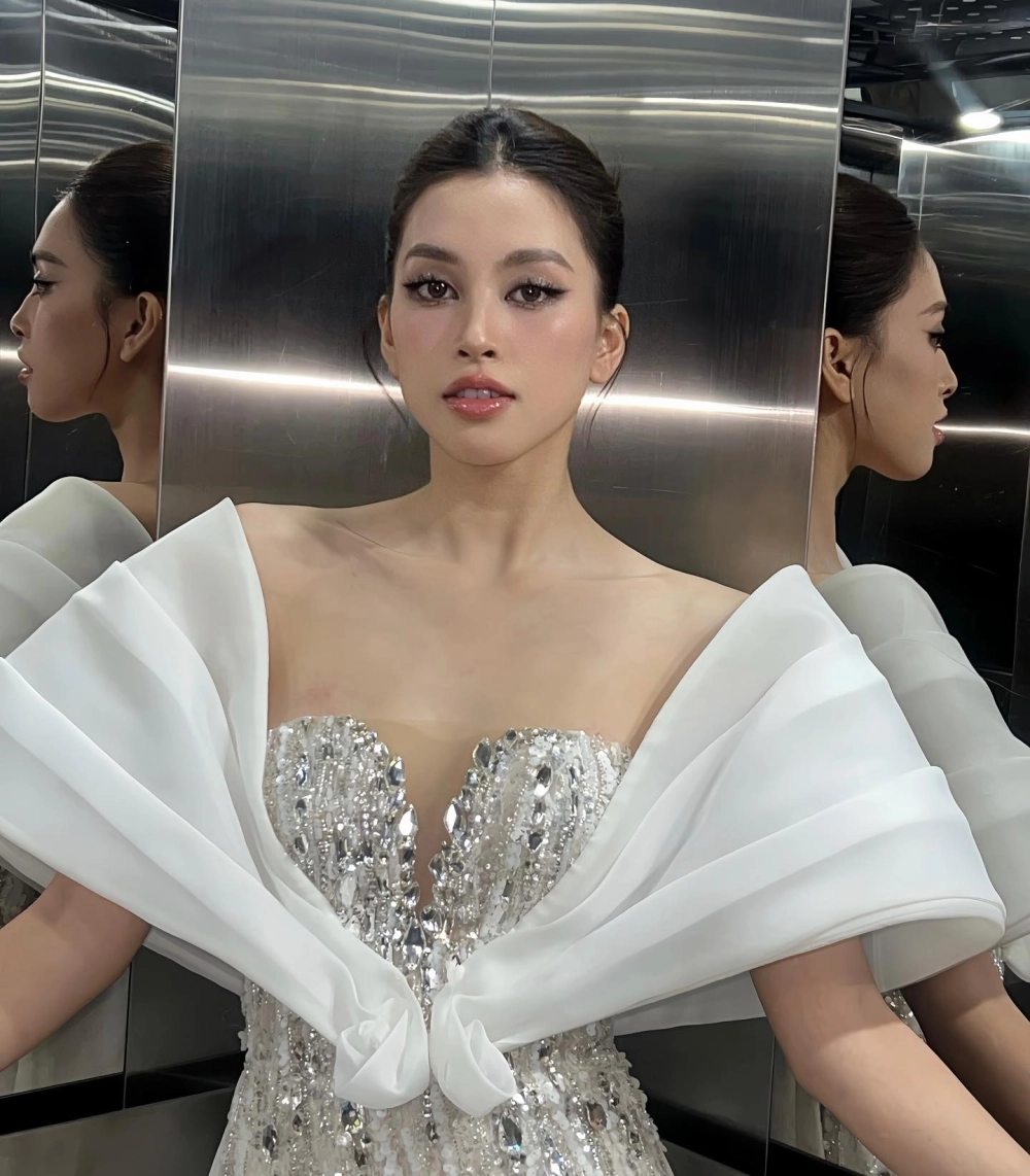 Ảnh gái đẹp tóc ngắn bikini nét đẹp cá tính gợi cảm đầy cuốn hút