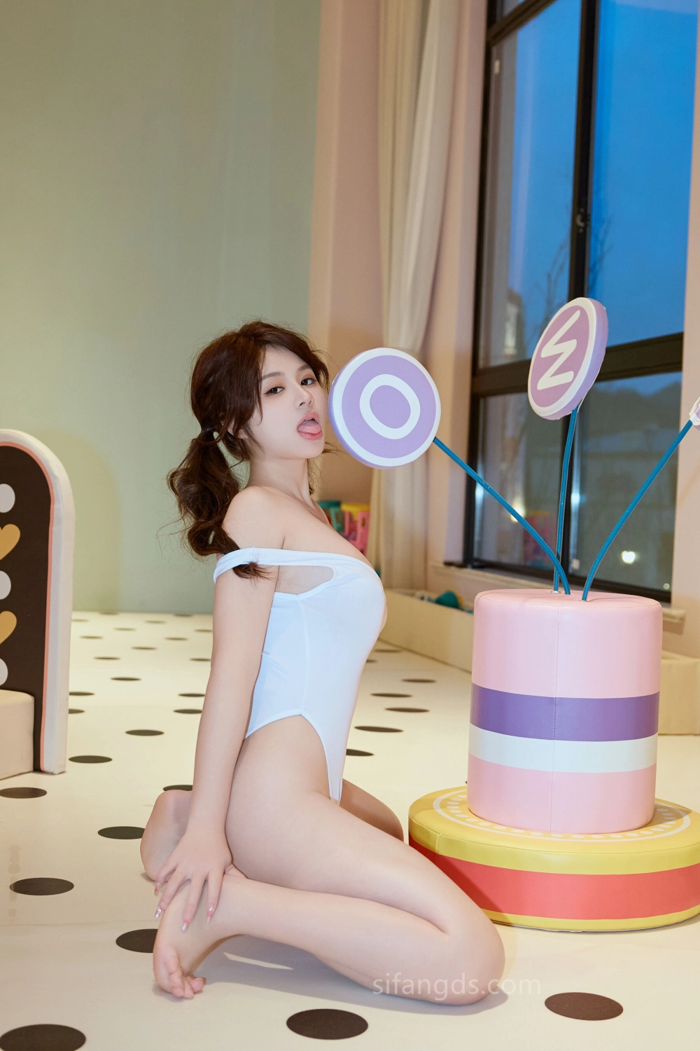 Ảnh sex gái Tây vú to thể hiện nét đẹp sexy bốc lửa đầy sức hút