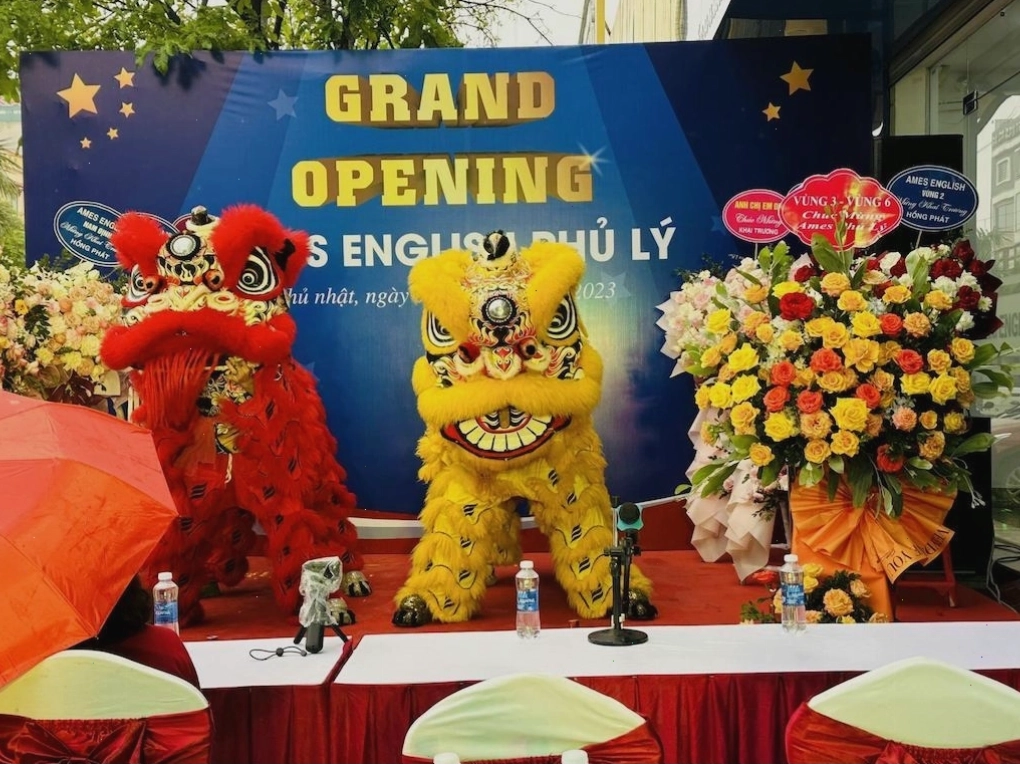 Biển quảng cáo trung tâm Anh ngữ