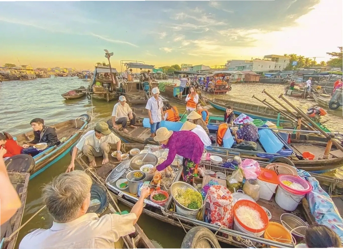 Chợ nổi Cái Răng Cần Thơ nhộn nhịp