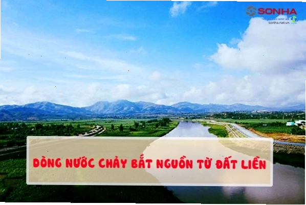 Dòng nước chảy từ đất liền, mang theo khoáng chất