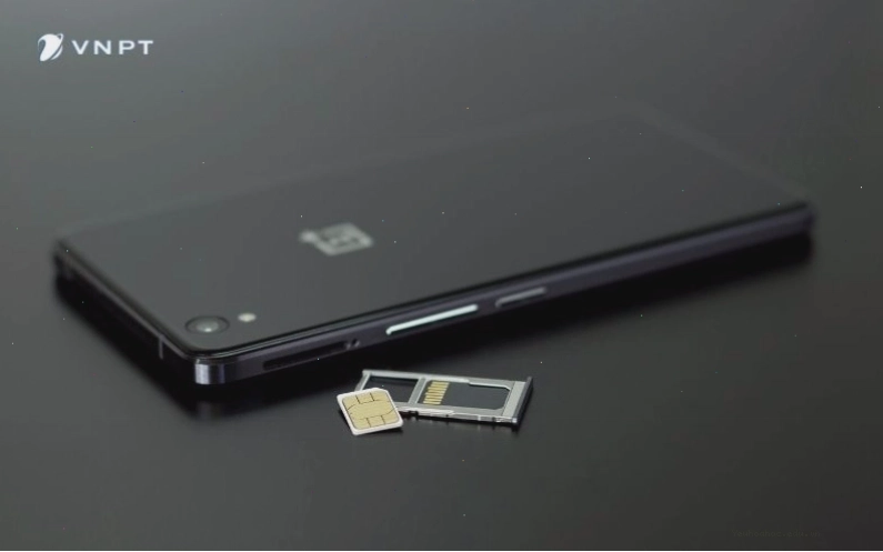 Hướng dẫn tháo lắp SIM trên điện thoại để khắc phục lỗi mất sóng
