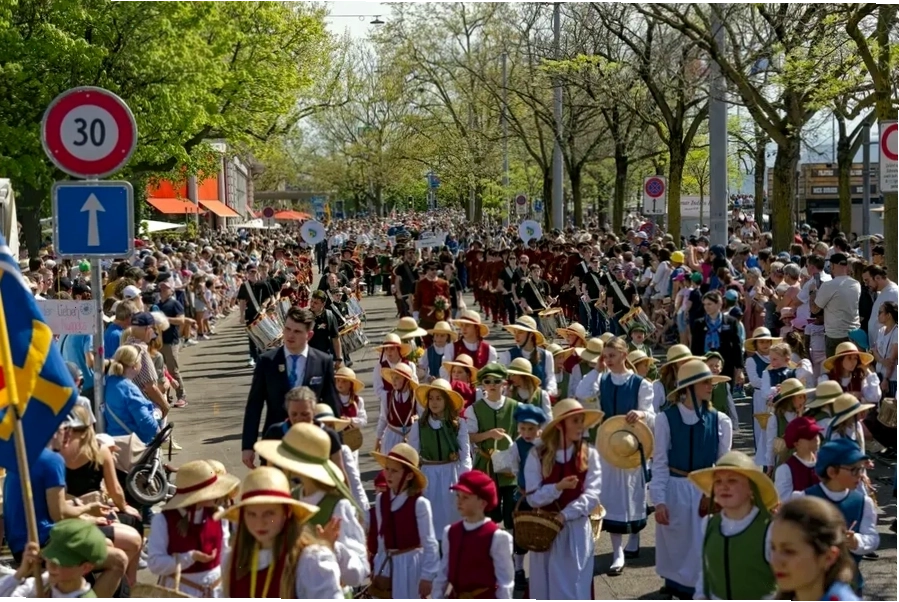 Lễ hội Sechseläuten tại Zurich chào đón mùa xuân