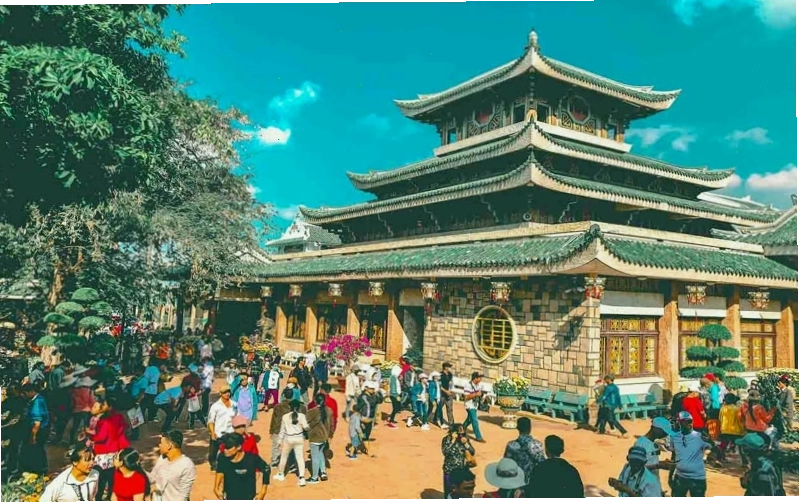 Miếu Bà Chúa Xứ Núi Sam - điểm đến tâm linh nổi tiếng tại An Giang