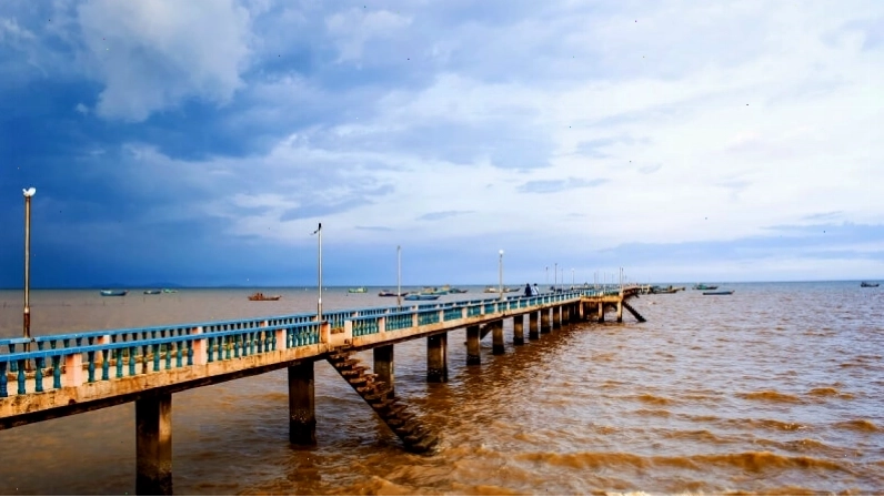 Ngắm nhìn bình minh hoặc hoàng hôn tuyệt đẹp tại biển Tân Thành