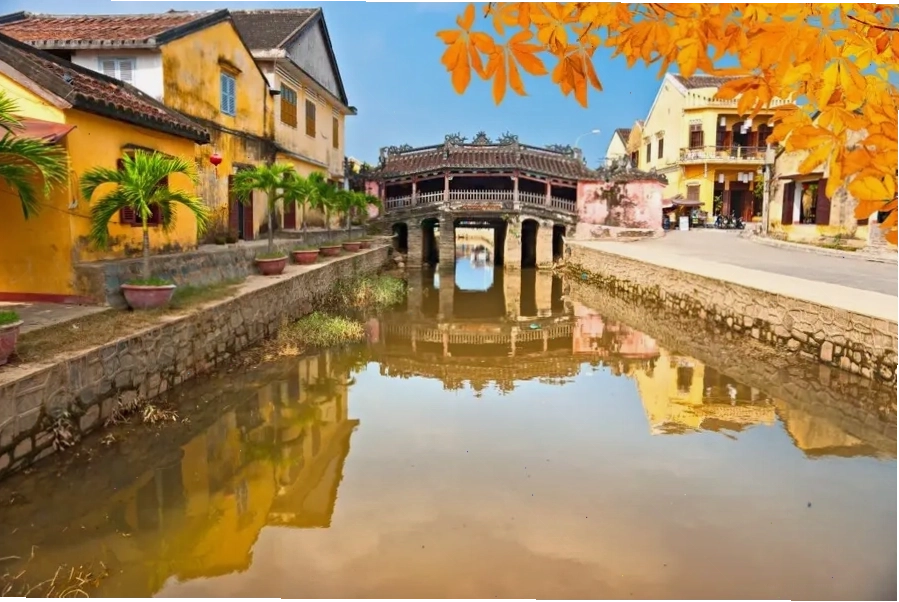Phố cổ Hội An lung linh huyền ảo trong ánh đèn lồng mùa thu