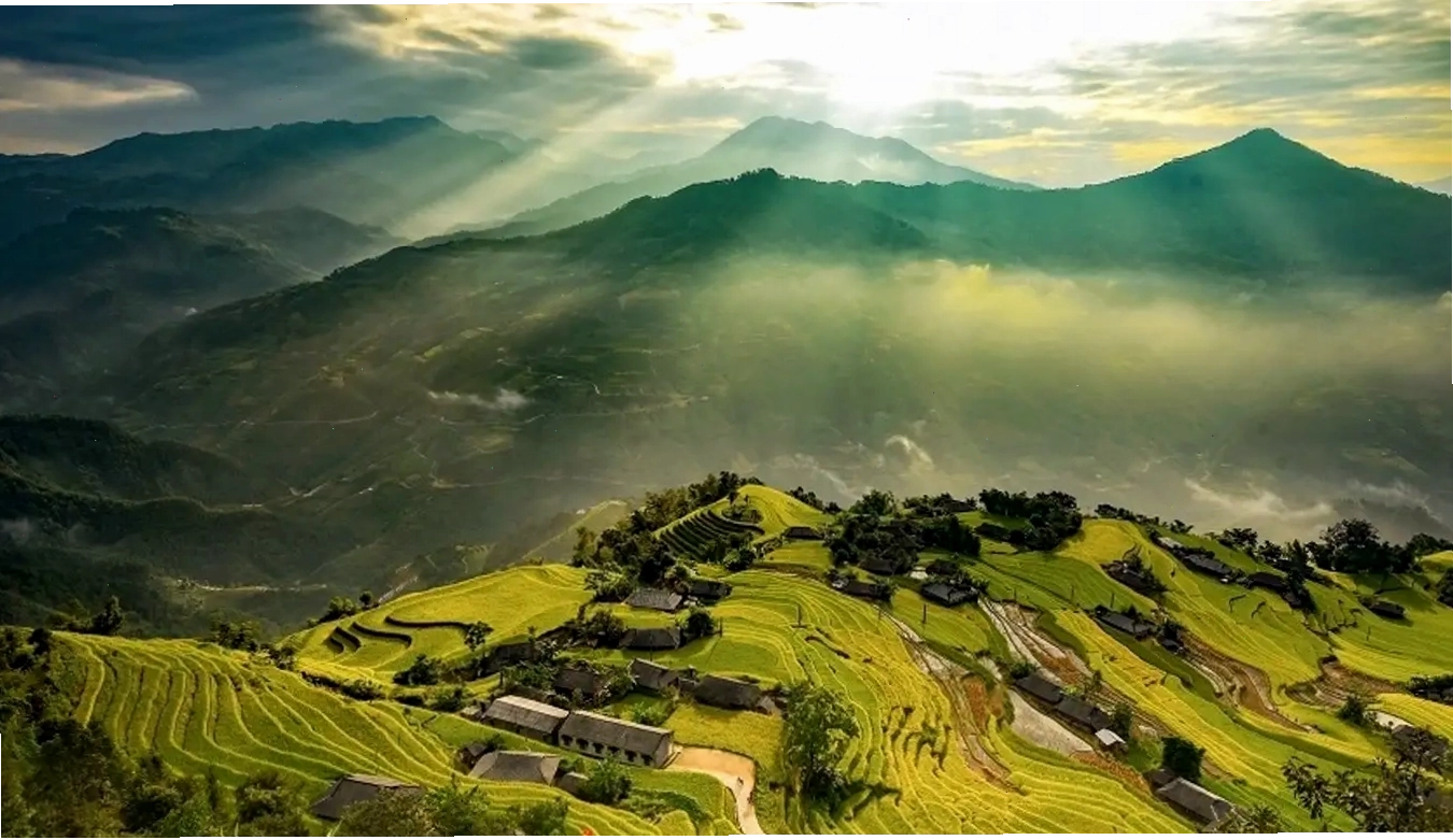 Ruộng bậc thang Su Phì hùng vĩ và thơ mộng dưới ánh nắng
