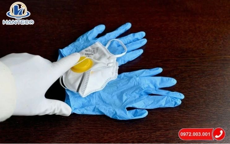 Trang bị bảo hộ khi tiếp xúc với Clo
