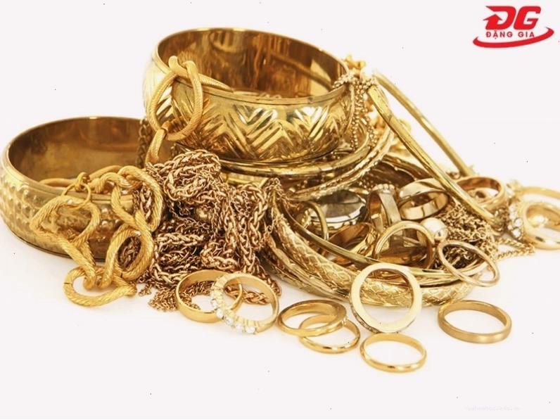 Vàng được dùng để làm trang sức