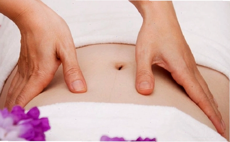 Vị trí Huyệt Thần Khuyết