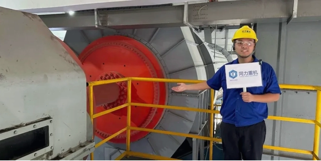 Máy nghiền bi trong sản xuất xi măng