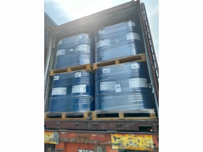Solvent là gì? Khám phá các loại dung môi phổ biến và ứng dụng